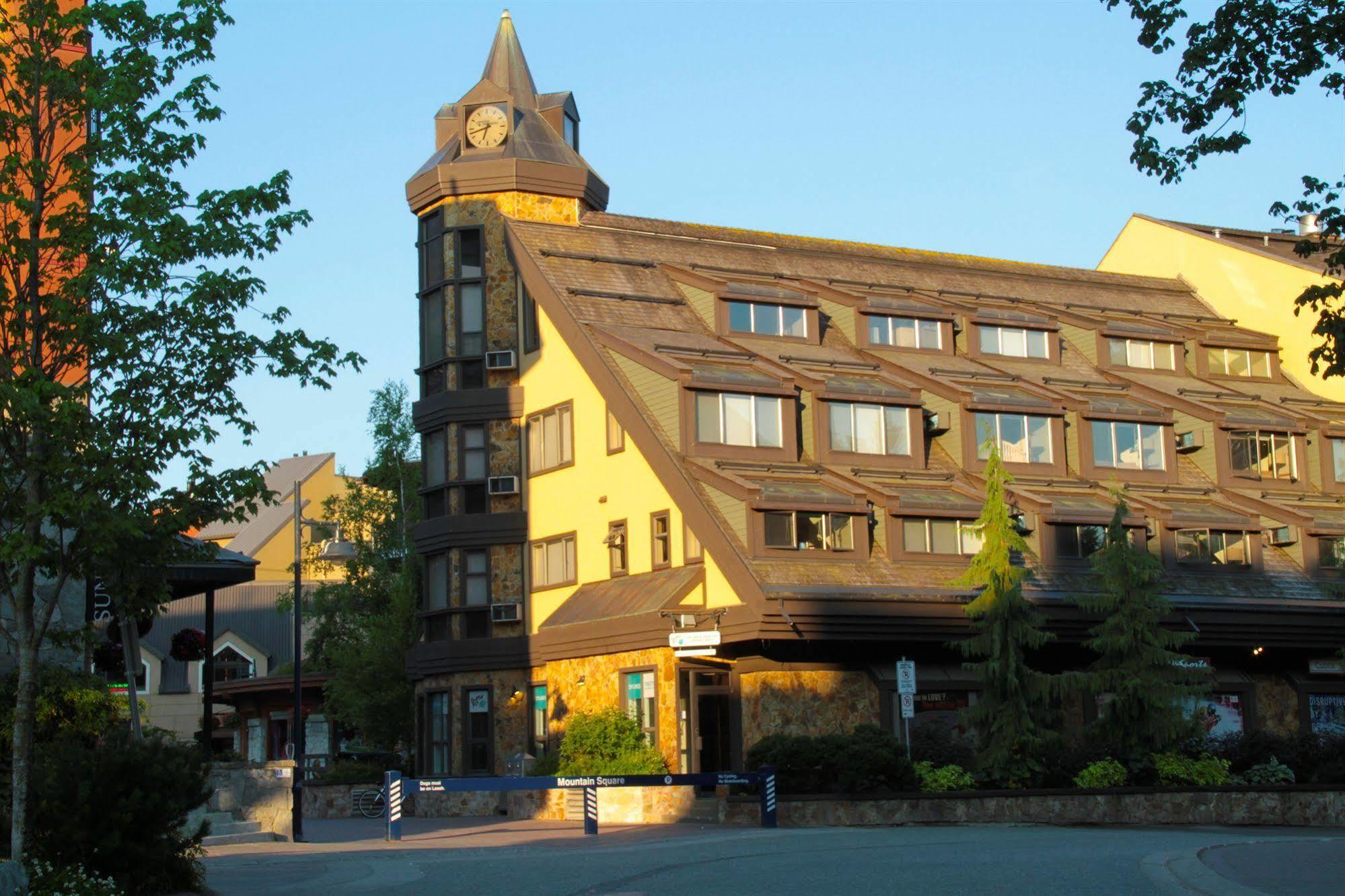 Clock Tower Resort Whistler Buitenkant foto