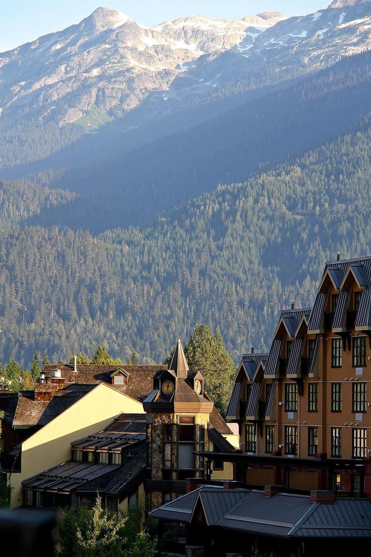 Clock Tower Resort Whistler Buitenkant foto