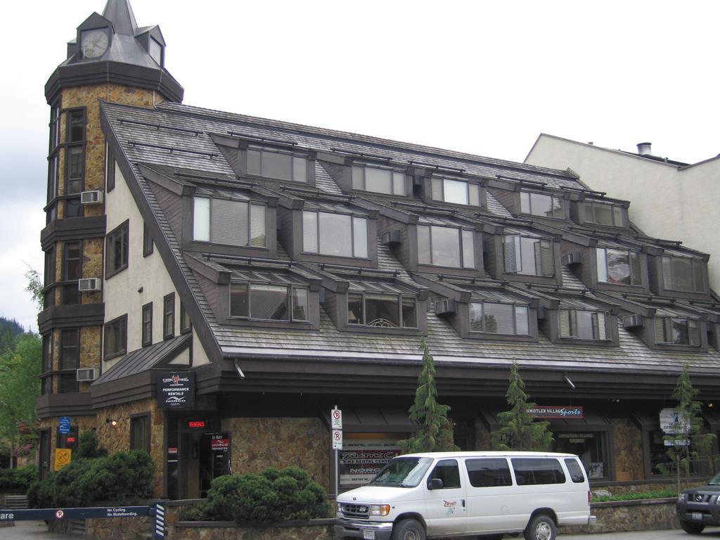 Clock Tower Resort Whistler Buitenkant foto